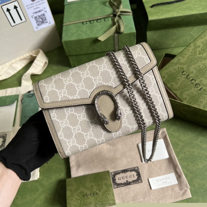 G*u*i wallets & purse